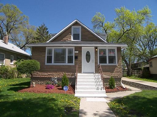621 23rd Ave., Bellwood, IL 60104