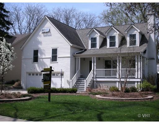 334 Woodstock Ave., Glen Ellyn, IL 60137