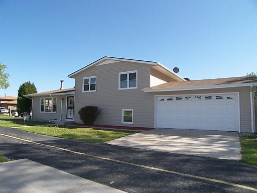 4230 W 181st St., Country Club Hills, IL 60478