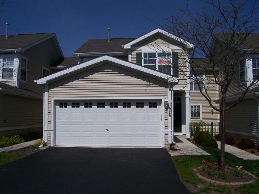 1525 W Remington Ln., Round Lake, IL 60073
