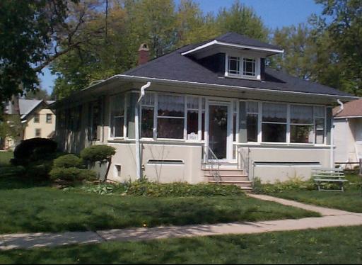 840 Cedar Ave., Elgin, IL 60120