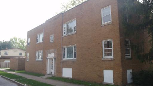 21 157th St., Calumet City, IL 60409