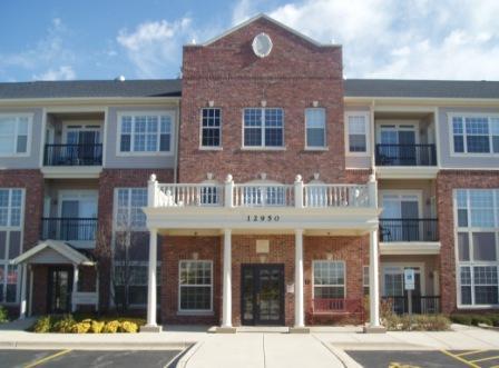 12950 Meadow View Ct. #302, Huntley, IL 60142