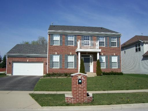 1528 Greystone Dr., Gurnee, IL 60031
