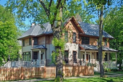 900 12th St., Wilmette, IL 60091