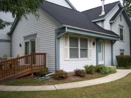 2703 Wayfaring Ln. #A, Lisle, IL 60532
