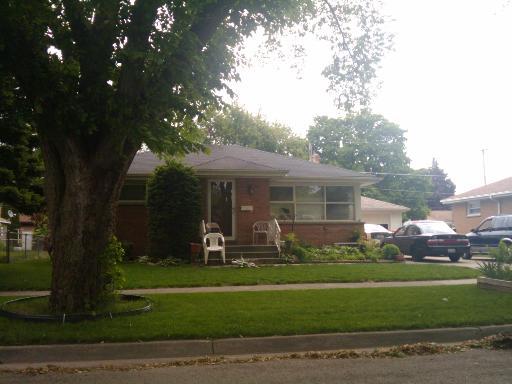 1159 Mohawk Dr., Elgin, IL 60120