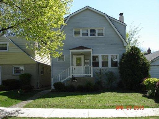 1831 Lemar Ave., Evanston, IL 60201