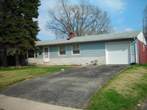 623 Jefferson Ave., Carpentersville, IL 60110