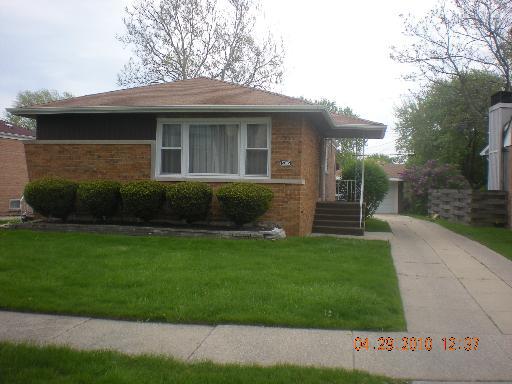 5305 Oak Center Dr., Oak Lawn, IL 60453