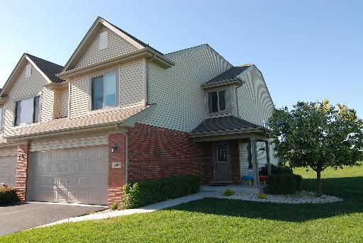 8240 Pecan Pl., Frankfort, IL 60423