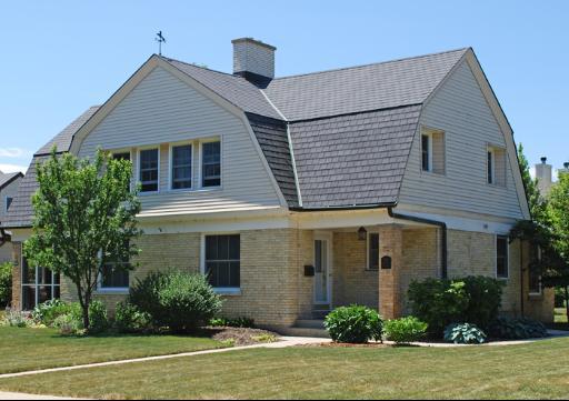 852 N Lyster Rd., Highwood, IL 60040