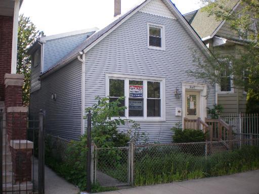 3020 N Gresham Ave., Chicago, IL 60618