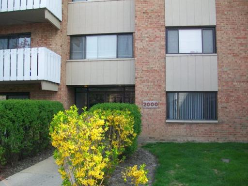 2000 Bayside Dr. #101, Palatine, IL 60074