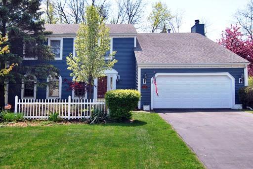 4973 Carriage Dr., Gurnee, IL 60031