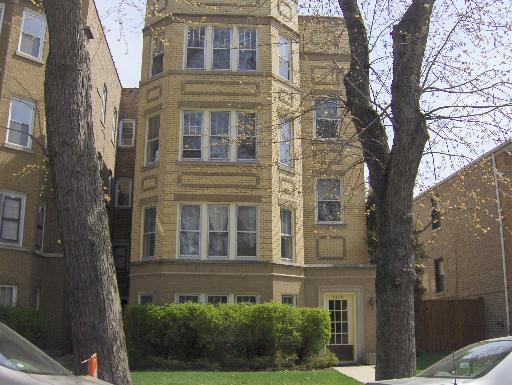 7429 N Claremont Ave., Chicago, IL 60645