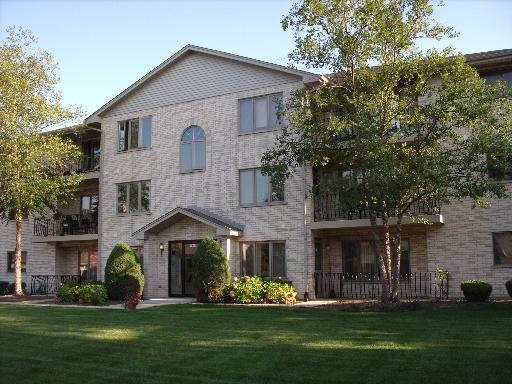 6640 W 183 St. #1C, Tinley Park, IL 60477
