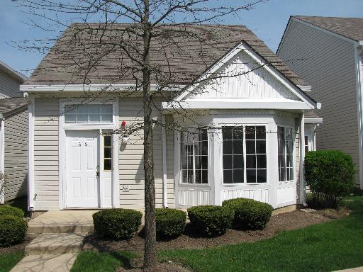 616 Hidden Creek Ln., North Aurora, IL 60542