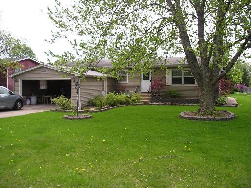 2307 Fairview Ln., Mchenry, IL 60050