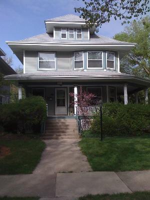 201 S Humphrey Ave., Oak Park, IL 60302