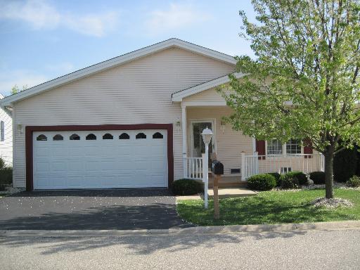 3007 Hunt Club Ct., Grayslake, IL 60030