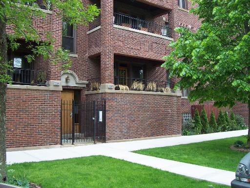 2237 N St. Louis Ave. #3, Chicago, IL 60647