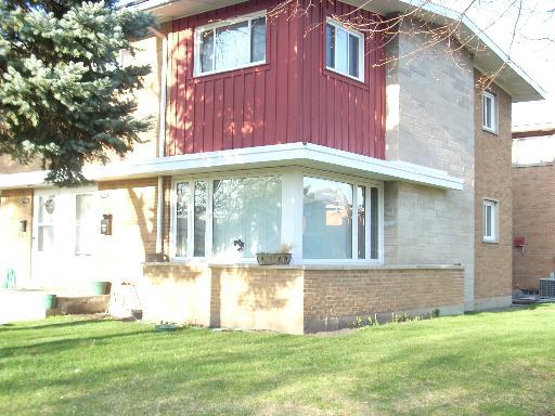 7533 N Rockwell St., Chicago, IL 60645