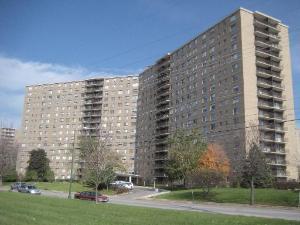 7033 N Kedzie Ave. #712, Chicago, IL 60645
