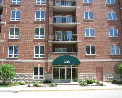 395 Graceland Ave. #702, Des Plaines, IL 60016
