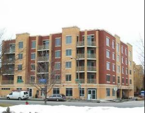 8000 N Kilpatrick Ave. #4C, Skokie, IL 60076
