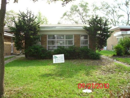 6813 N Kedvale Ave., Lincolnwood, IL 60712