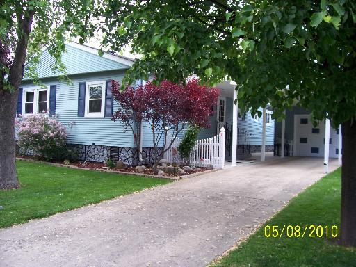 51 Hickory Ln., Sandwich, IL 60548