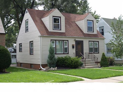 [Address Hidden by Seller], Chicago, IL 60652