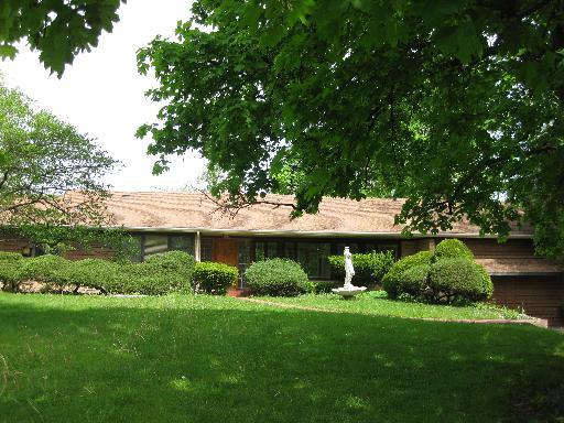 1040 Dundee Rd., Northbrook, IL 60062