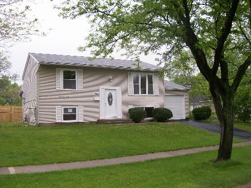 17680 Country Club Ln., Country Club Hills, IL 60478