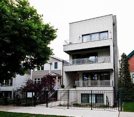 2116 W Barry Ave. #2, Chicago, IL 60618