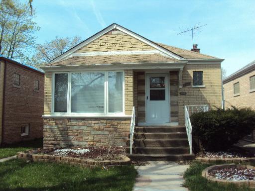 7154 S Sawyer Ave., Chicago, IL 60629