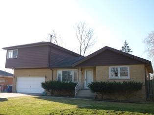 7837 W 97th St., Hickory Hills, IL 60457