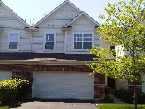 9028 Buckingham Park Dr., Des Plaines, IL 60016