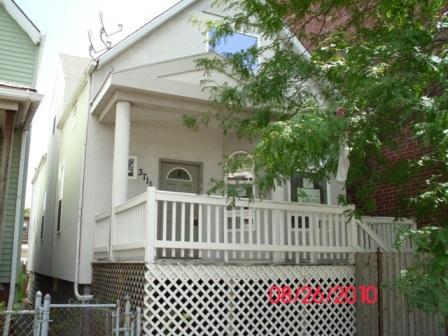 3711 N Kedzie Ave., Chicago, IL 60618