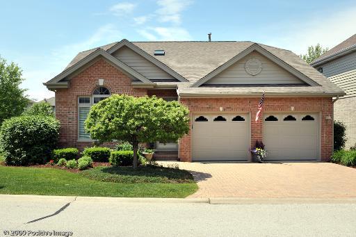 6340 Breton Lakes Dr., Willowbrook, IL 60527
