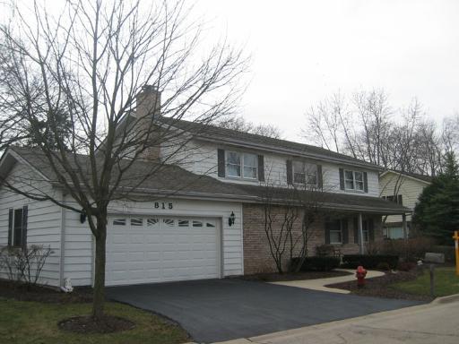 815 Barrington Point, Barrington, IL 60010