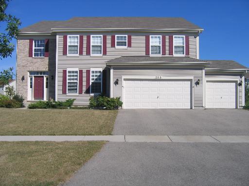 250 Arden Ln., Round Lake, IL 60073