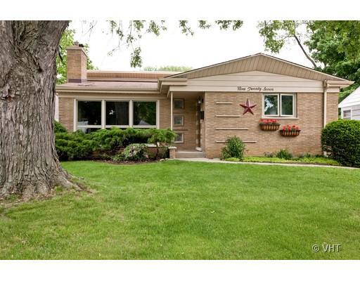 927 S Catherine Ave., La Grange, IL 60525