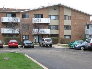 2000 Bayside Dr. #212, Palatine, IL 60074