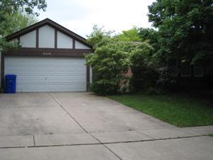 2319 Richmond Dr., Wheaton, IL 60187