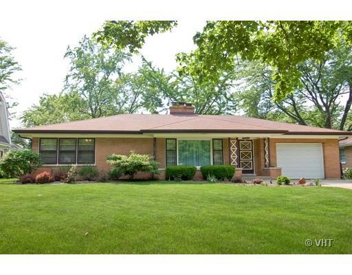 326 Grandview Ave., Glen Ellyn, IL 60137