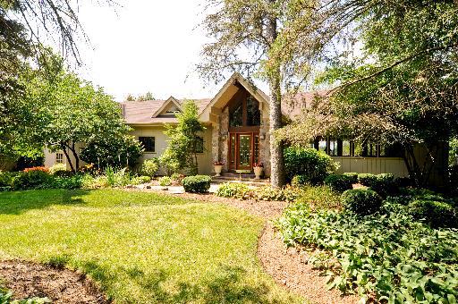23474 N Spring Dr., Barrington, IL 60010