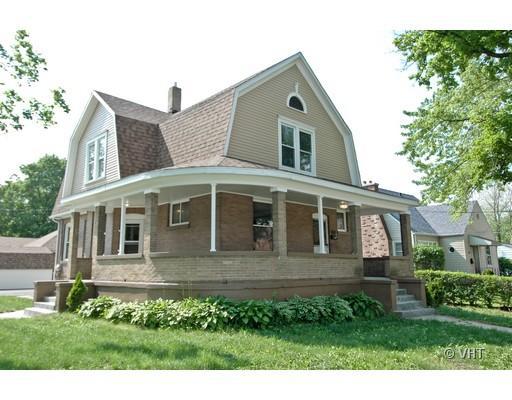 558 N Crystal Ave., Elgin, IL 60123