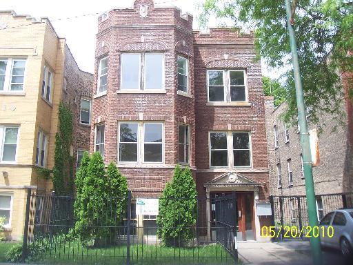 3738 W Eastwood Ave., Chicago, IL 60625